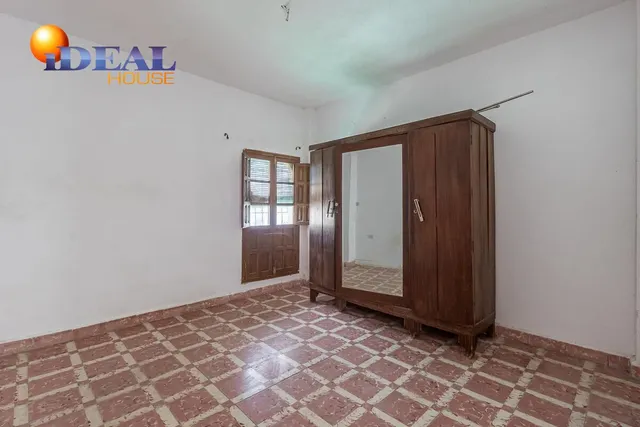 Cortijo con casa de 117 m2 y terreno de 2.312 m2 en Santa Fe — 10