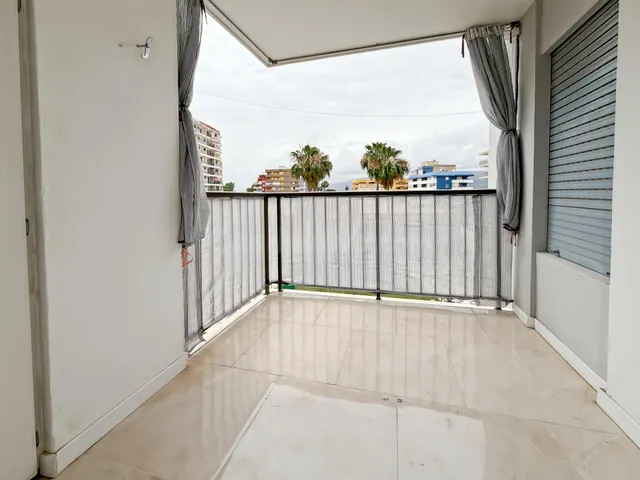 Apartamento vacacional en Cullera con 3 dormitorios, terraza - foto 4