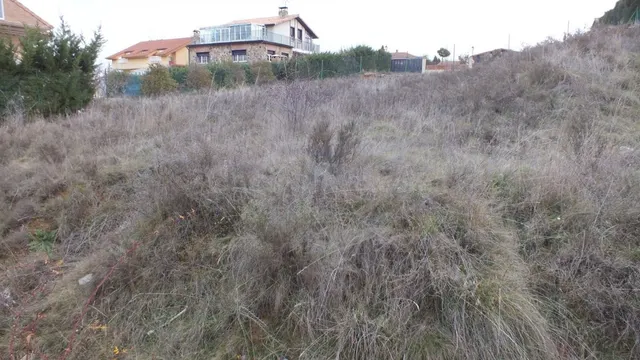 Suelo urbano en Garray - foto 4