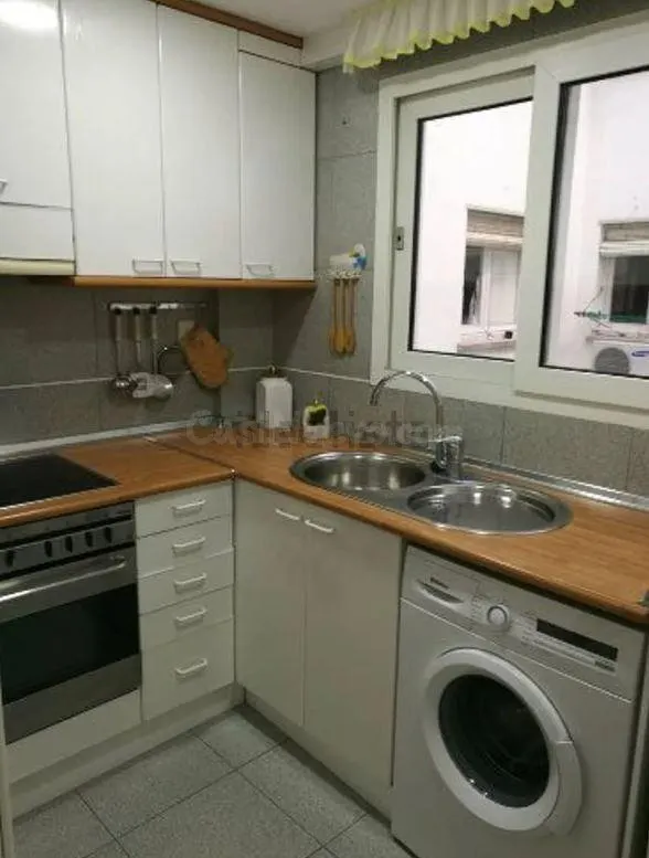 Alquiler de piso amueblado en Paseo Cuéllar, listo para entr - foto 4