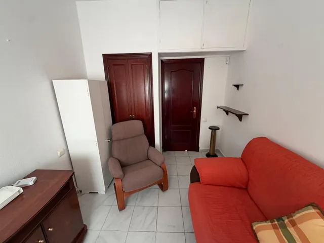 En venta vivienda de tres dormitorios en zona carlos iii — 14