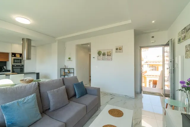 Atico con solarium en Orihuela Costa — 17