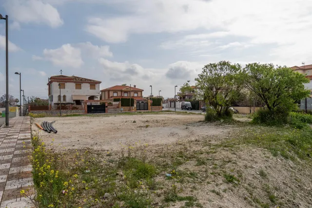 Parcela urbana de 985 m2 en Cúllar Vega (El Ventorrillo) — 14