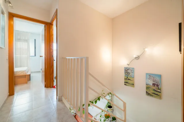 Dúplex de tres habitaciones en ZONA COLEGIOS — 12