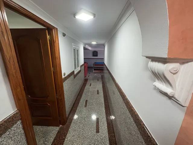 Chalet 8 habitaciones 700m² en venta - Centro — 28