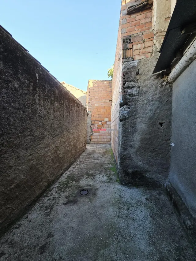 CASA JUNTO AL AYUNTAMIENTO EN VILLANUEVA DEL DUQUE — 14