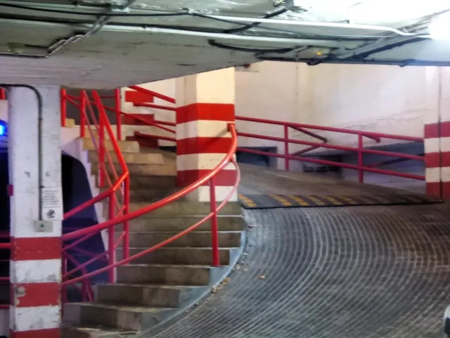 Plaza de garaje en la zona de  Asdrubal — 4
