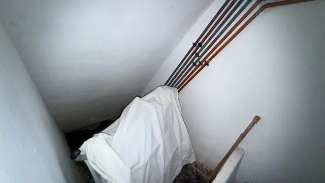 ¡Tu nuevo hogar en este encantador piso en un edificio con carácter del año 1975 y 4 habitaciones! — 46