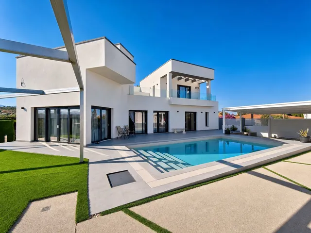 Chalet 3 habitaciones 260m² en venta - Costa Del Sol — 24