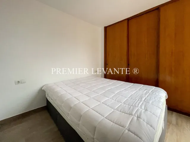 Vivienda en Centro, 4 hab y 2 baños, reformada, con ascensor. — 20