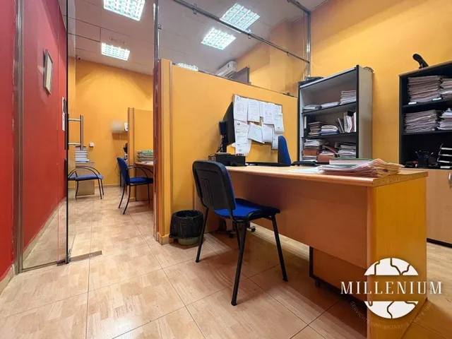 Nave industrial 310m² en venta - Barrio de la Estación — 13