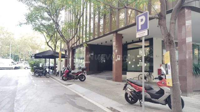 Parking 8m² en alquiler - Barcelona