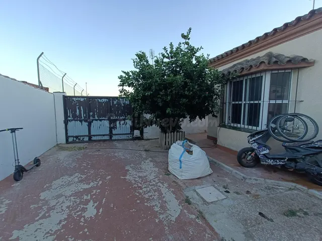 CHALET EN CHICLANA — 2
