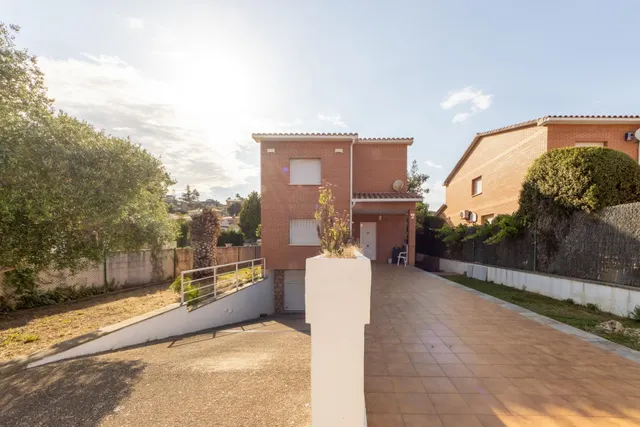 Espectacular Chalet de 4 habitaciones en Tarragona - ¡Tu Nuevo Hogar Te Espera! — 49