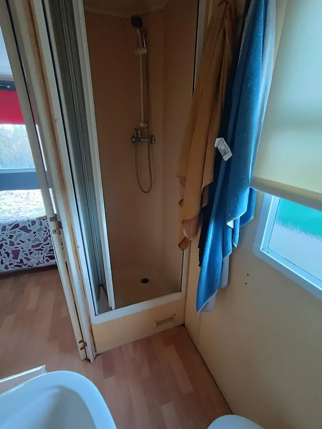 SE VENDE PARCELA RUSTICA — 12