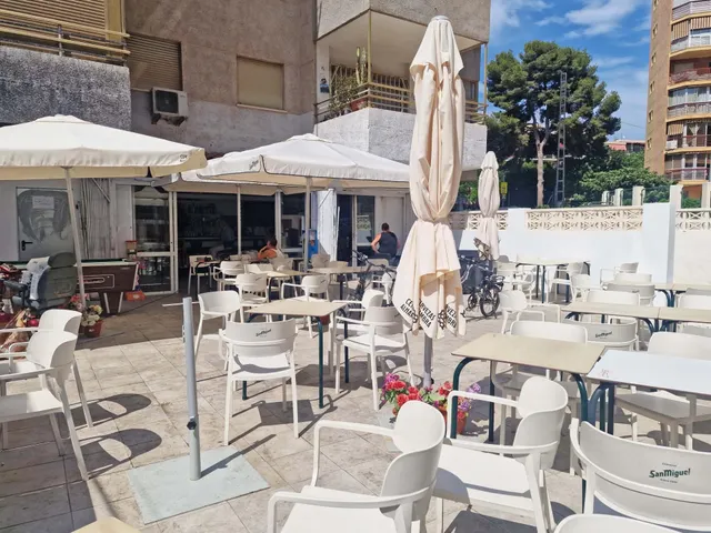 Venta de local comercial en Benidorm — 4