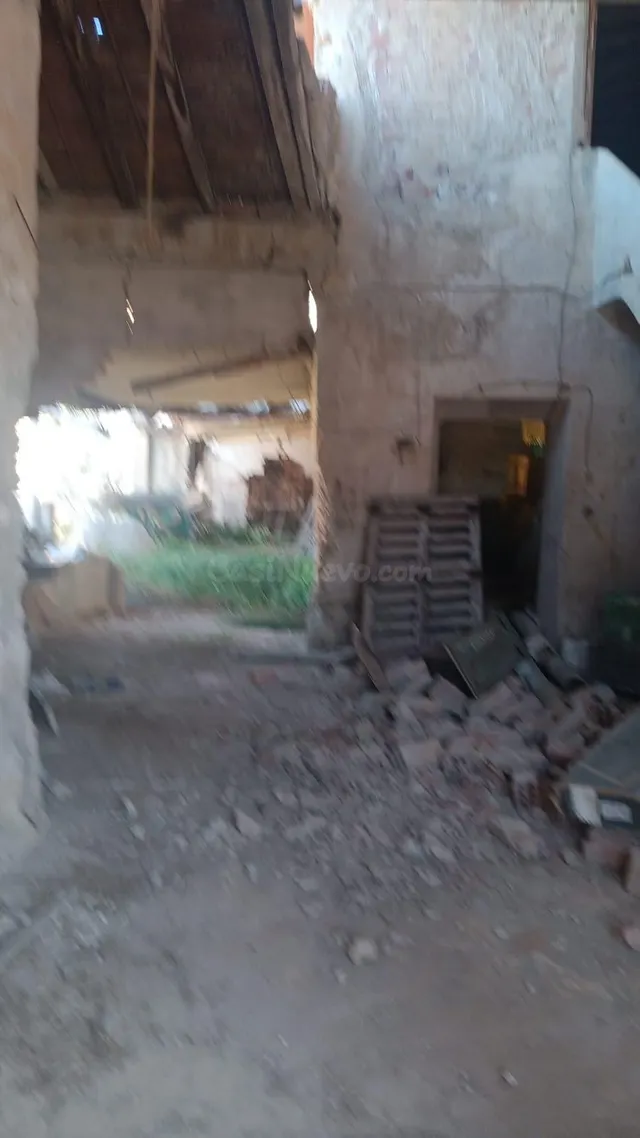 SE VENDE TERRENO CON CASA EN RUINAS - foto 3