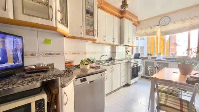 Piso en Venta - Centro de Orense 3 habitaciones 2 baños y ascensor — 12