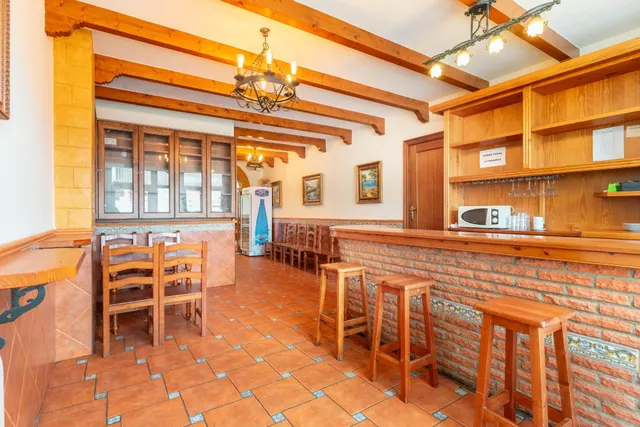 Hostal-Restaurante con magnifica casa anexa — 11