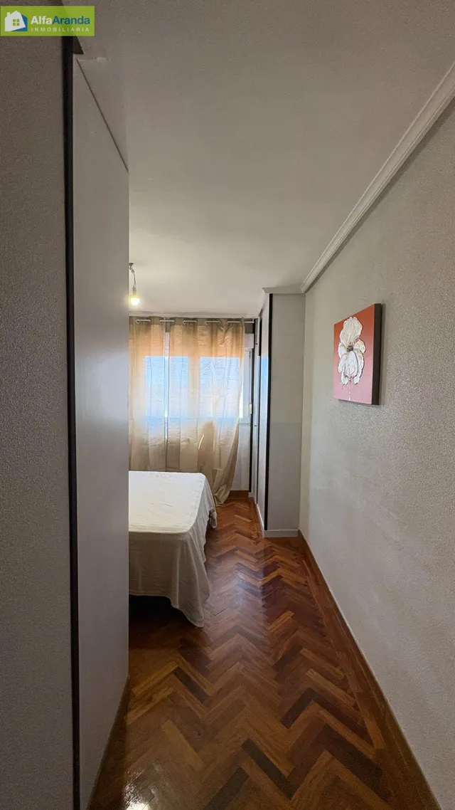 PISO EN VENTA 2 GARAJEs  Y 2 TRASTEROS — 18