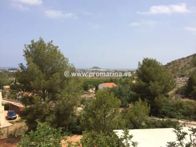 Parcela en marquesa VI con vistas al mar y costa de Denia - foto 2