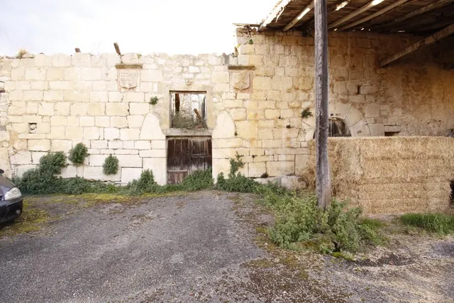 CASA PARA REFORMAR EN BIELVA