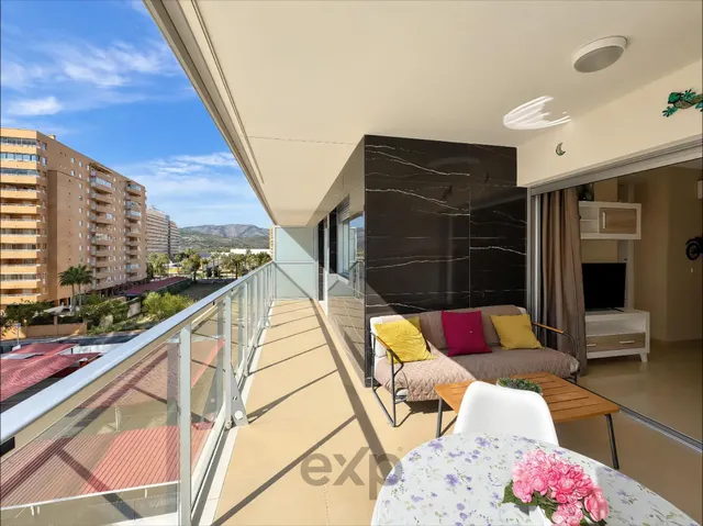 Piso en primera linea de playa de 2 habitaciones y 2 baños con terraza, piscina, garaje y trastero en Marina d’Or — 8