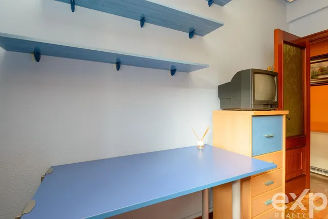OPORTUINIDAD DE INVERSIÓN, MIERES – 2 habitaciones Y COCINA INDEPENDIENTE — 24