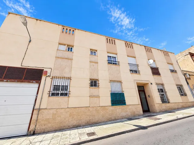 Ático en venta zona pescadería – Almería –  terraza con vistas a la alcazaba — 4