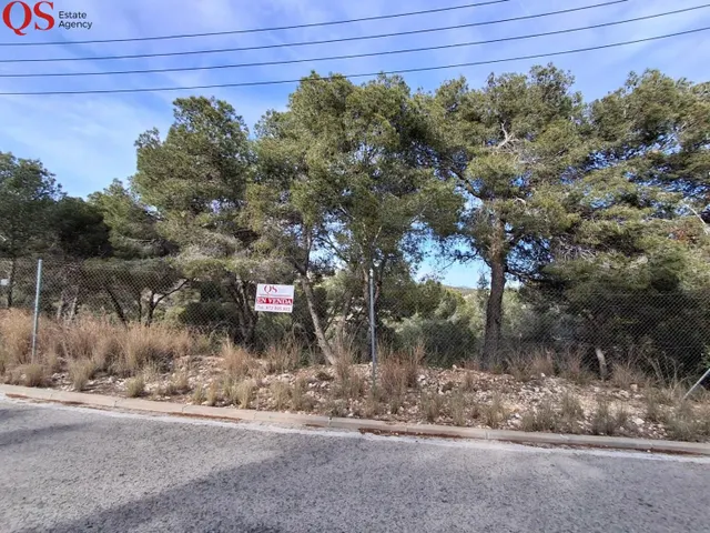 Terreno urbano en la urbanización Els Jardins, Cunit