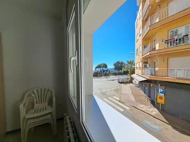Pis en venda a primeria linia de mar de Pineda de Mar — 15