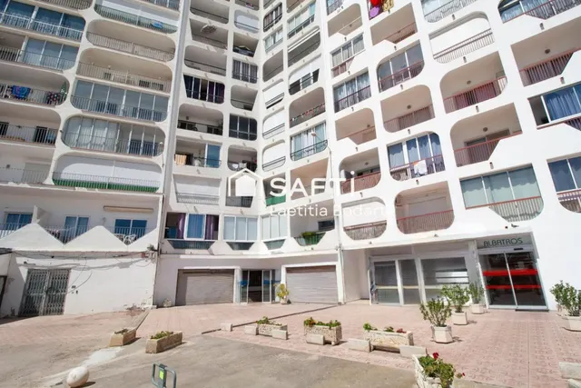 Local comercial a 50 m de la playa – Empuriabrava - foto 2