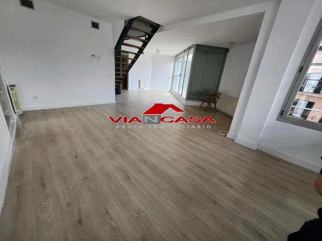 Alquiler de piso en Chamberi en Terraza, 3 habitaciones, — 18