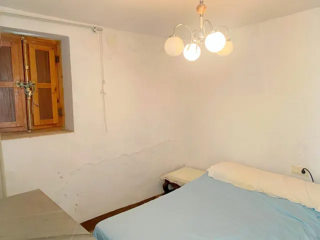 CASA CON TERRENO AMPLIO EN LA FONT DE LA FIGUERA — 19