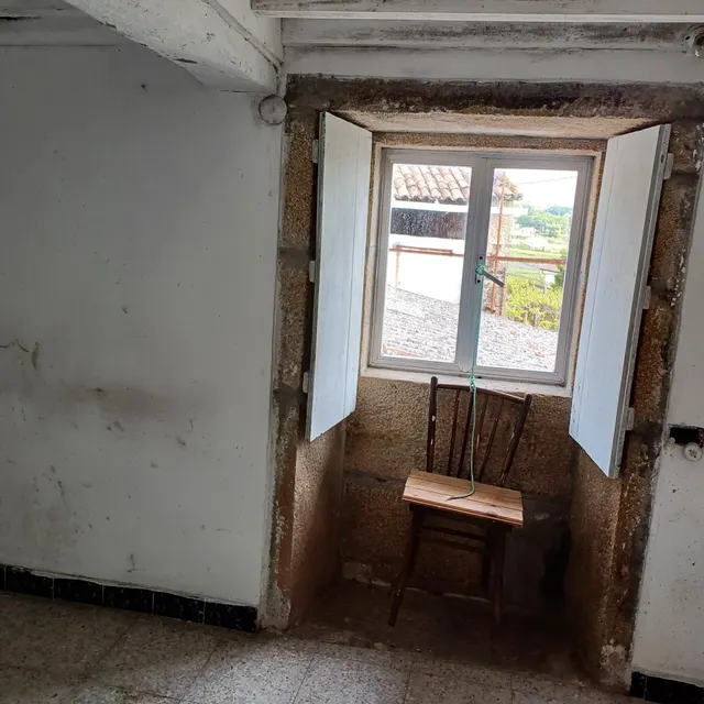 CASA EN VENTA PARA RESTAURAR — 34