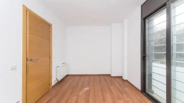 CASA EN VENTA OKUPADA EN SANT PERE DE VILAMAJOR — 13