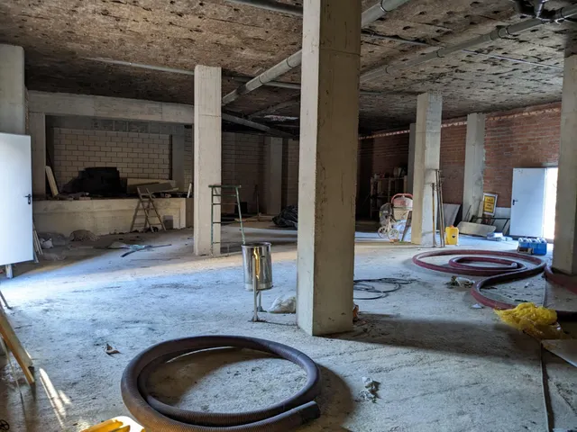 Local  de obra en Estella — 8