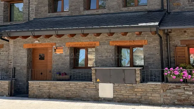CASA DE OBRA NUEVA EN PUIGCERDÀ | ESPACIO, CONFORT Y EFICIEN