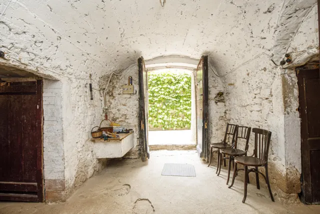 Casa del siglo XIX con amplio terreno en Palau de Santa Eula