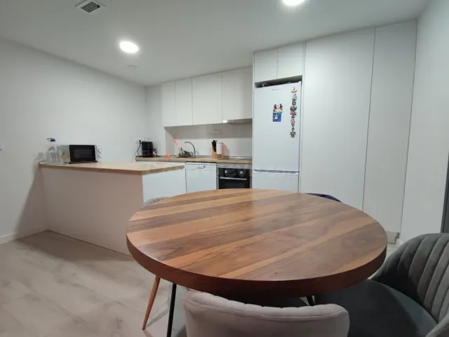 Se VENDE piso SEMI-NUEVO junto a JUAN CARLOS I, con TERRAZA, - foto 4