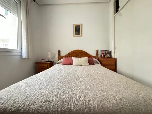 VIVIENDA LUMINOSA EN CALLE ANTONIO ARIAS - foto 2