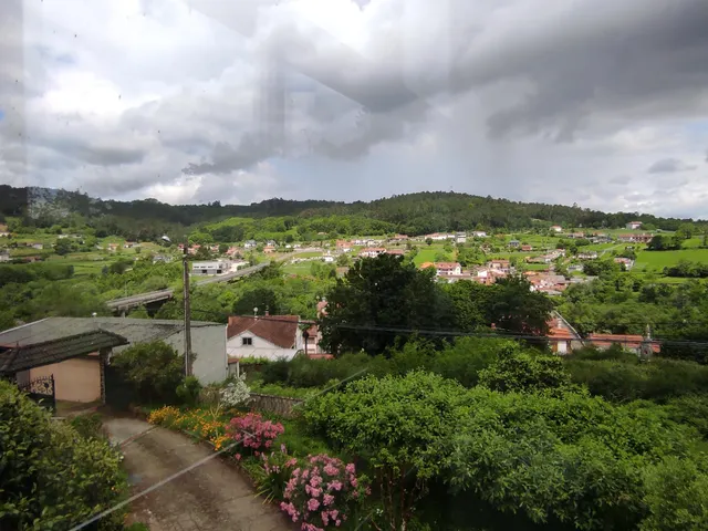 CASA EN VENTA CON AMPLIA FINCA — 49