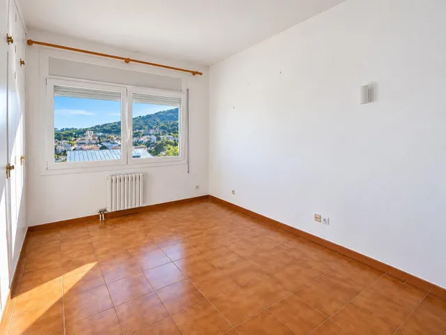 Espectacular casa con gran jardín y vistas privilegiadas en Vilassar de Dalt — 24