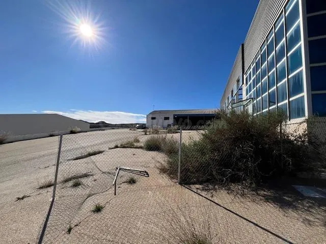 AMPLIA NAVE INDUSTRIAL EN SORBAS - foto 2