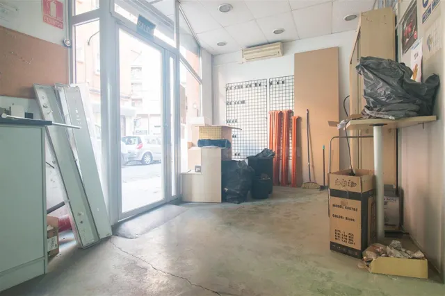Local comercial 211m² en venta - Torrero - foto 4