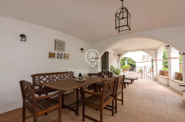 Masía céntrica en venta en Orrius, con negocio en funcionamiento (hostelería) — 9