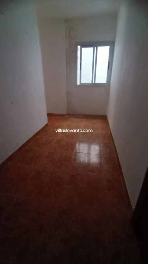 PISO AMPLIO CENTRO BENIDORM PARA REFORMAR INTEGRAMENTE — 14