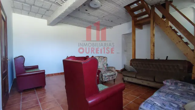 CASA DE PIEDRA CON PARCELA EN XUNQUEIRA DE AMBÍA, PRÓXIMA A SANDIÁS. — 23