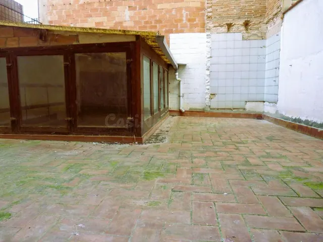 CASA MODERNISTA EN LA ZONA PEATONAL DE SANT FELIU DE GUÍXOLS — 11