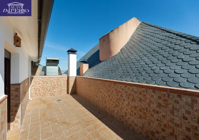 ÁTICO DÚPLEX EN EL BARRIO DE MONACHIL. — 14